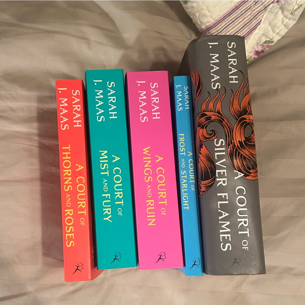 Acotar book series